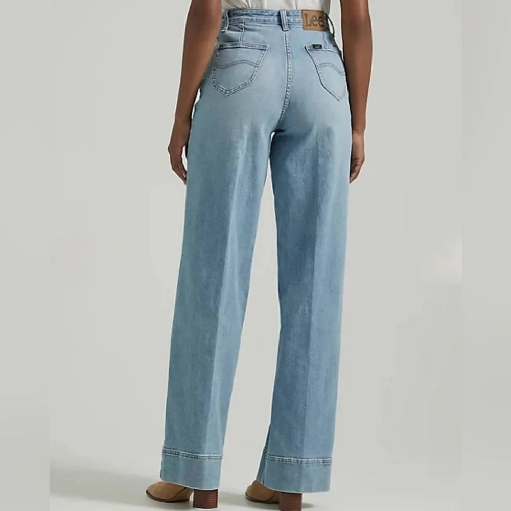 Lee Women's Legendary High Rise Trouser Jean size 12 Wide Leg - Picture 3 of 12